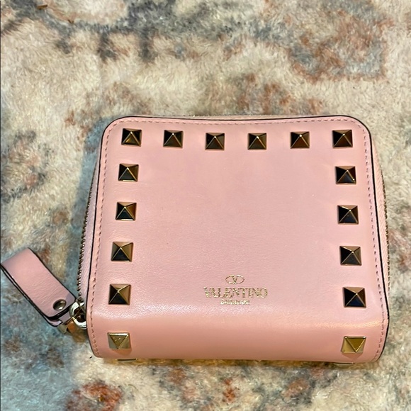 ValentinoPink Rockstud Leather Bifold Wallet with Zip pocket coin /card holder